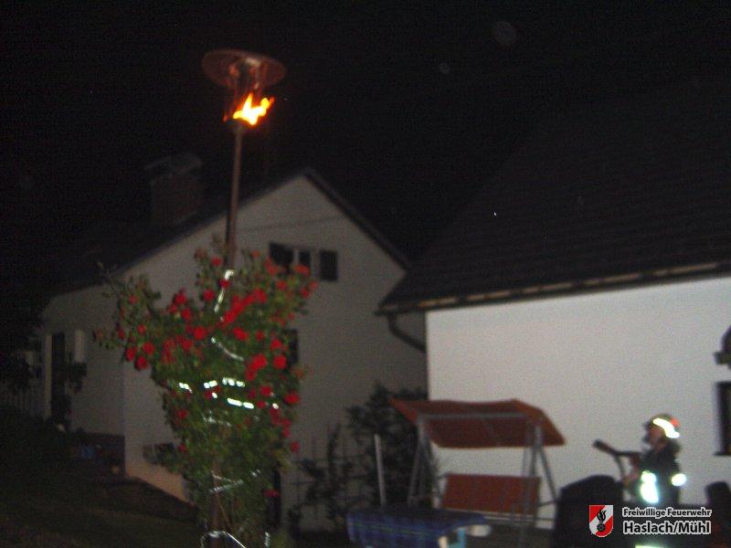 Straßenlaternenbrand in der Pfarrwiese