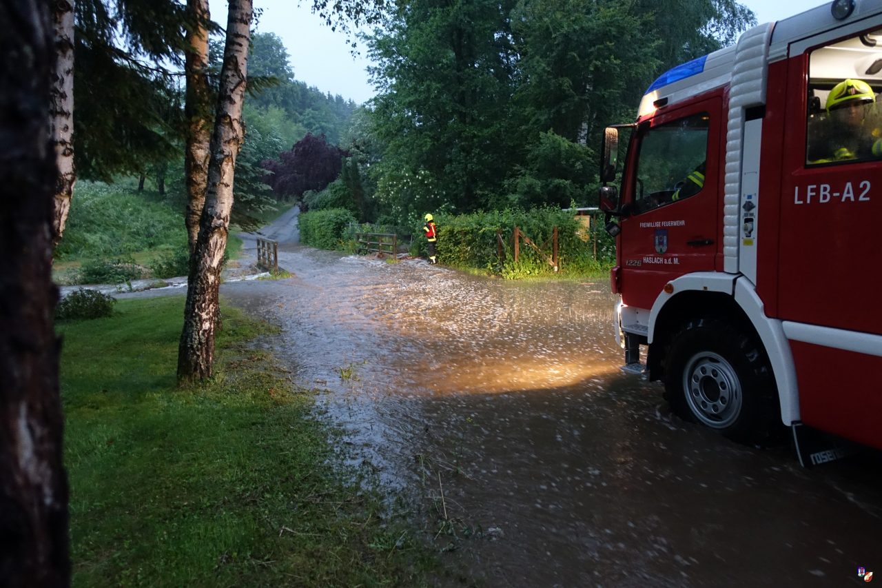 Starker Gewitterregen in Haslach
