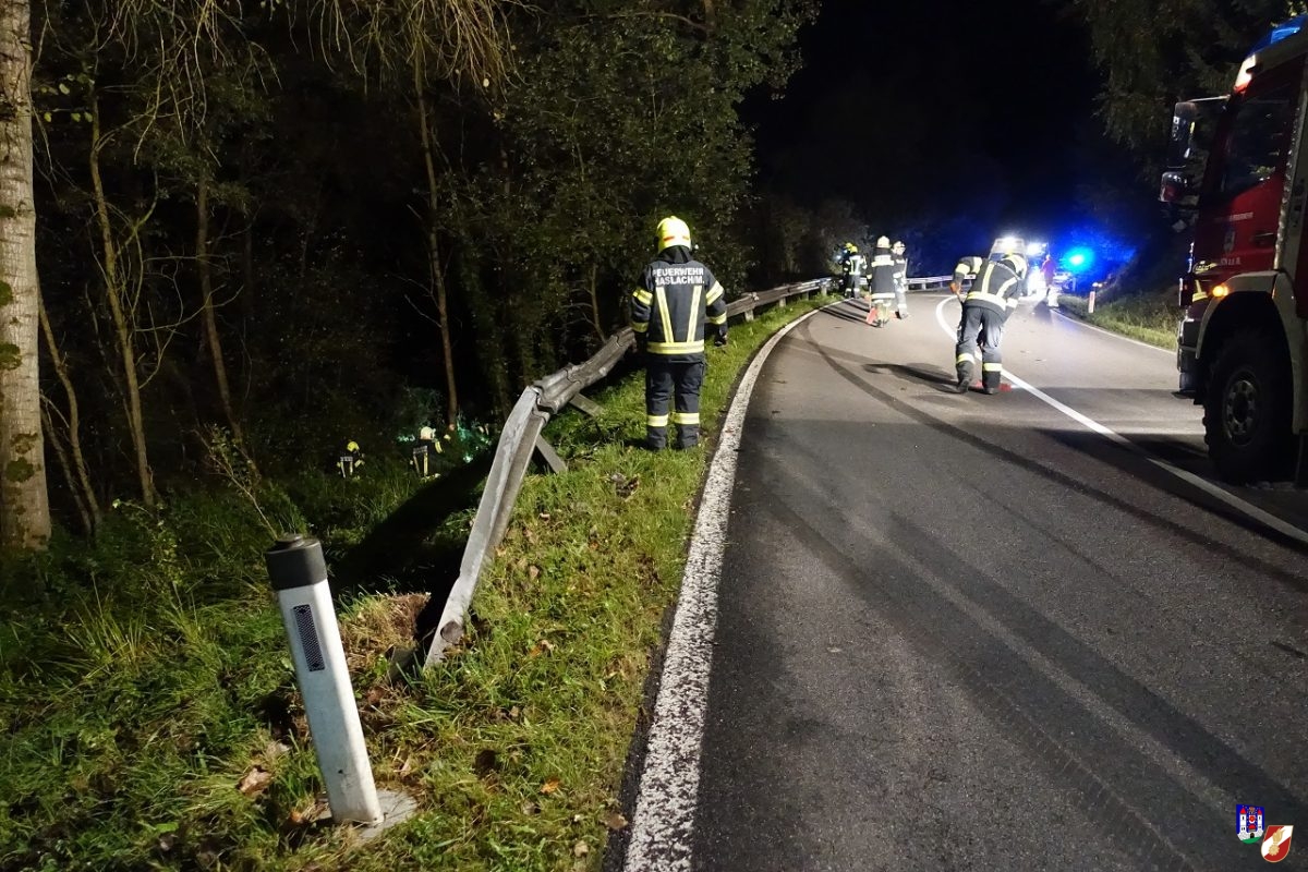 Fahrzeugüberschlag auf der B38
