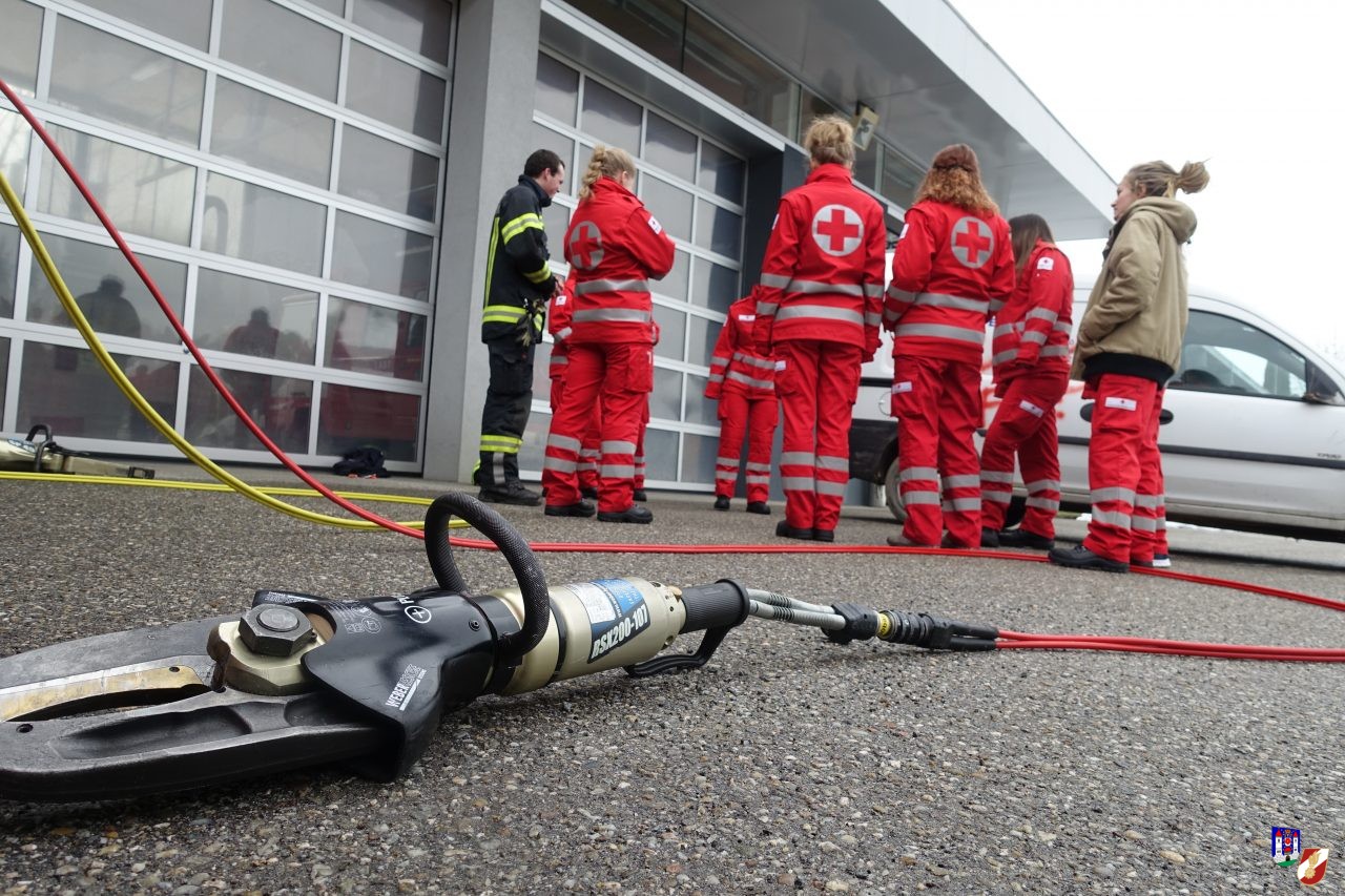 Rettungssanitäterkurs meets Feuerwehr