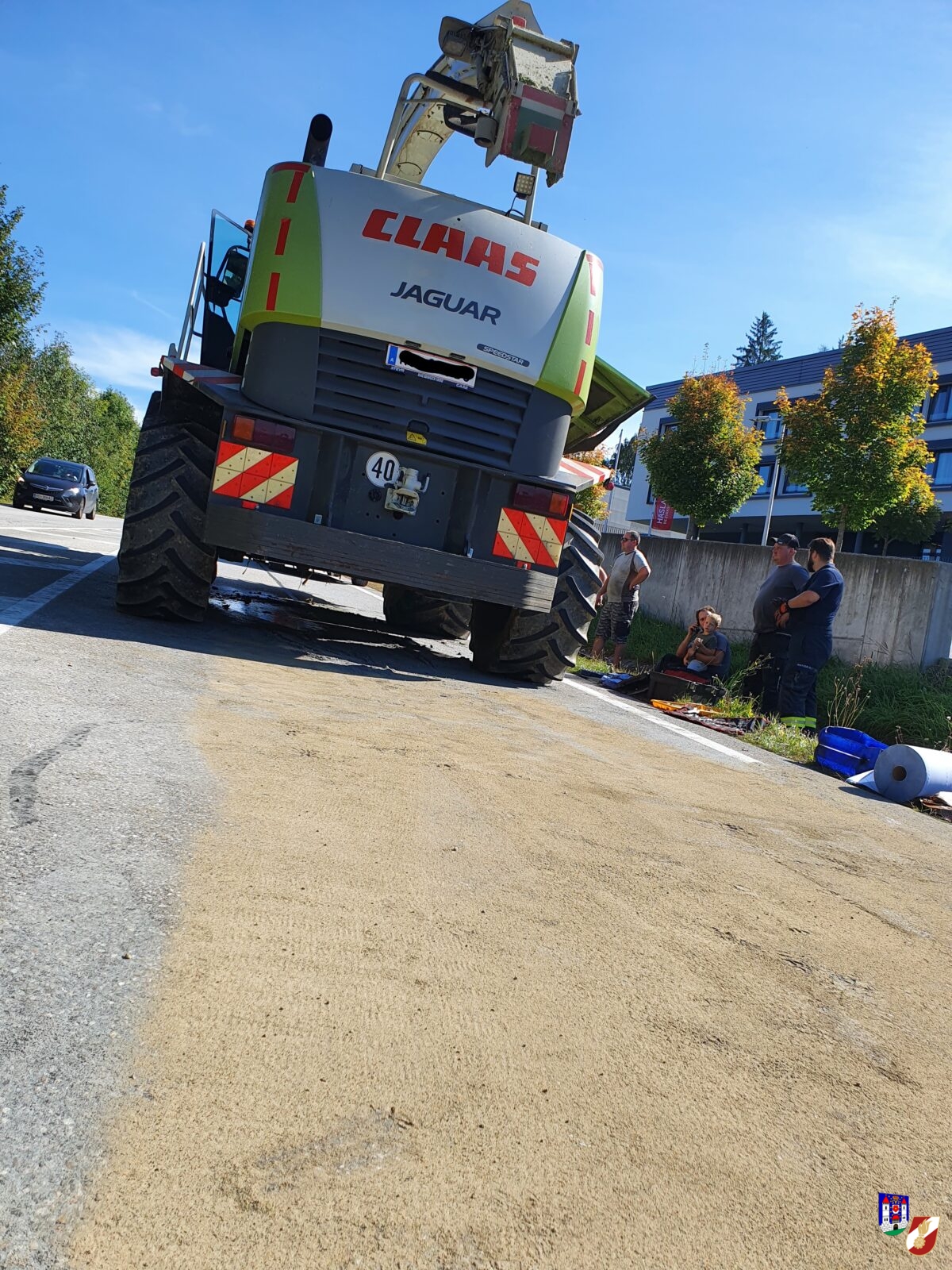 Ölspur auf der B38