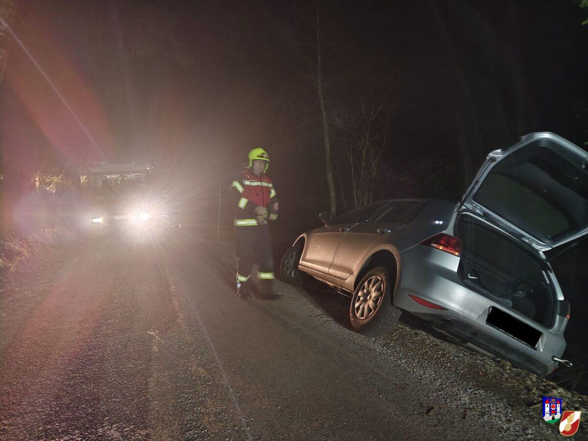 Bergung PKW Holzhäusln